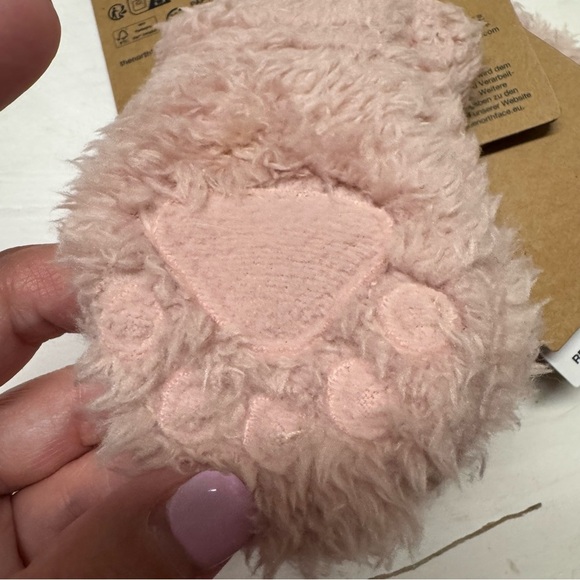 NWT The North Face BABY BEAR SUAVE OSO MITT pink fuzzy 6-24 months - Picture 5 of 6